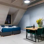 شقة فندقية Kurort Kameralny 4*